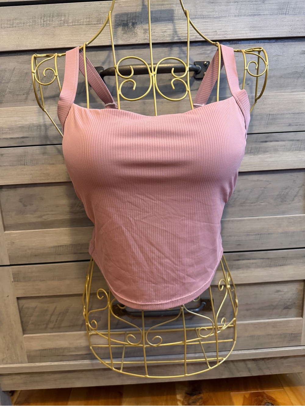 NWOT Halara Cropped Built In Bra Tank